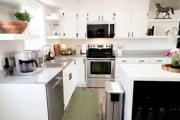Fully equipped kitchen with stainless appliances