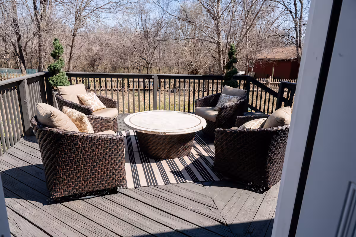 Back deck with wicker lounge seating